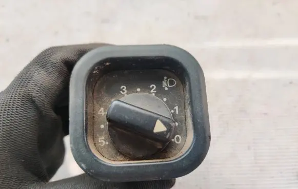 Ford Transit Headlight level height control switch 94VB13K031AA D1B1A