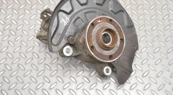 Volkswagen Golf VII Front wheel hub 5Q0407257A