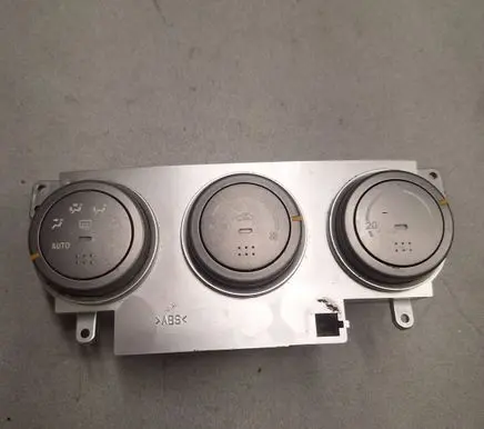 Subaru Impreza II Climate control unit 72311FE080 6D26 A0200068A02001