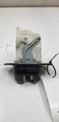 Nissan Leaf I (ZE0) Tailgate/trunk/boot lock/catch/latch