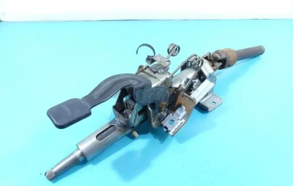 Steering wheel axle