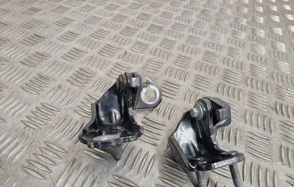 Ford Mondeo MK V Rear door hinge set 