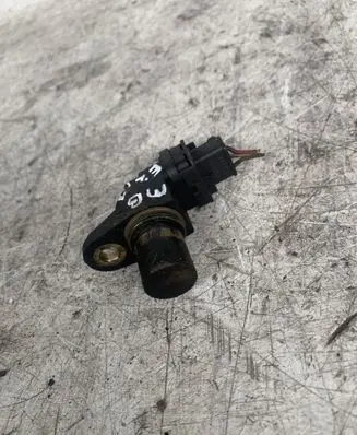 Mercedes-Benz E W211 Crankshaft speed sensor 