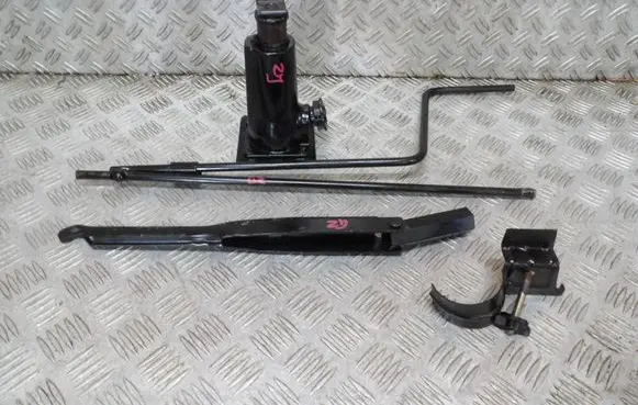 Jeep Grand Cherokee Lift Jack 