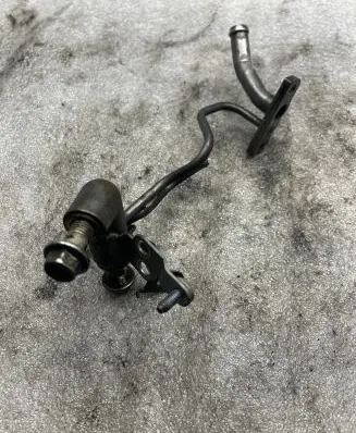 Brake vacuum hose/pipe