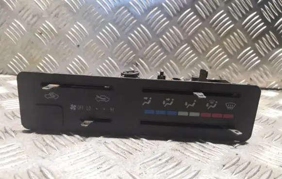 Toyota RAV 4 (XA10) Interior fan control switch 5591042010