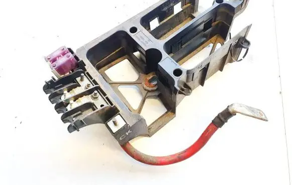Positive cable (battery)