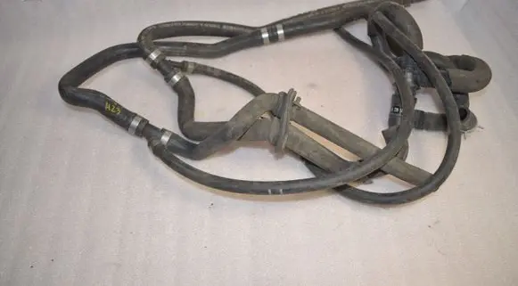 Mercedes-Benz S W220 Engine coolant pipe/hose 2205000840
