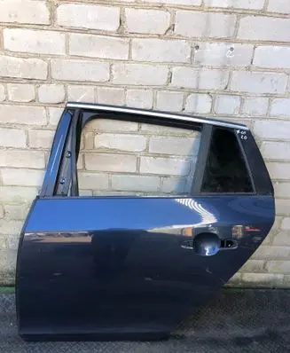 Volvo V60 Rear door 