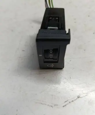 Hyundai i30 Light switch A1F5AW1F