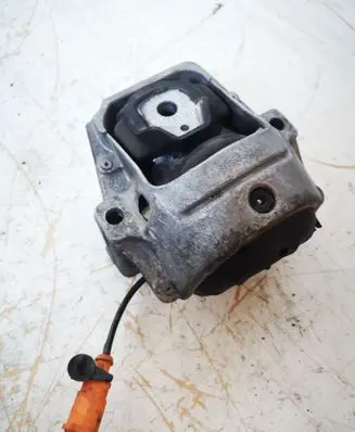 Audi Q5 SQ5 Engine mount bracket