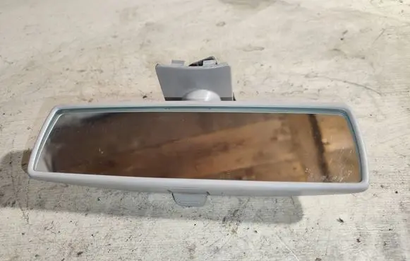 Rear view mirror (interior)