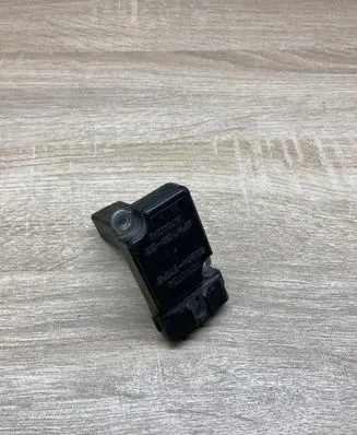 Toyota Avensis T250 Mass air flow meter 2220427010 AFH70M23