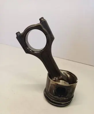 BMW 5 F10 F11 Piston with connecting rod 