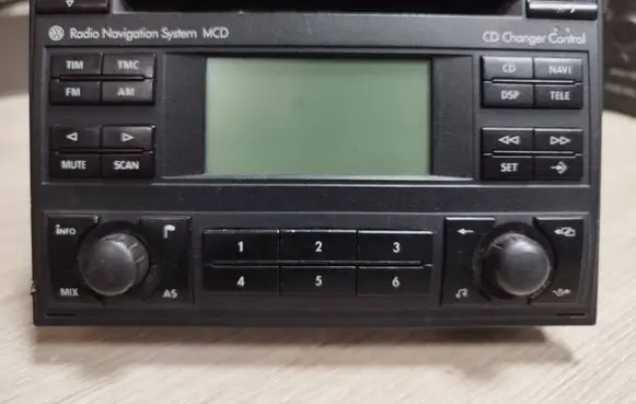 Volkswagen Polo Radio/GPS head unit trim 