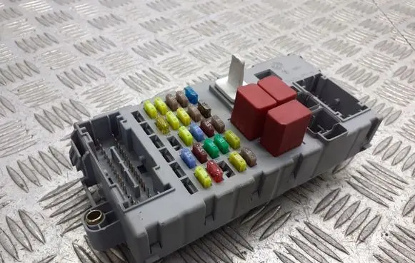 Fiat Bravo Fuse box cover 51829178