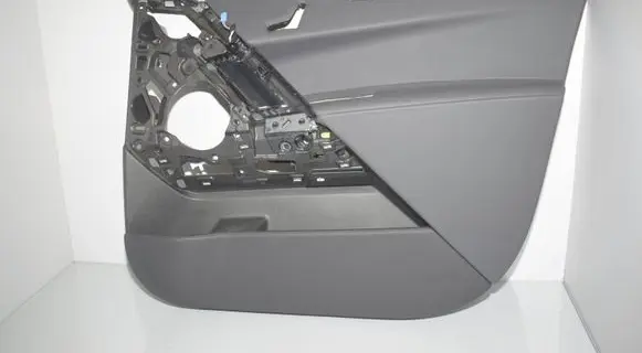 BMW iX Front door card panel trim