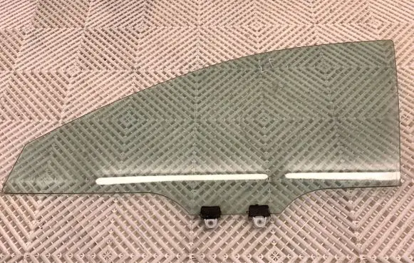 Mazda CX-9 Front door window glass four-door 