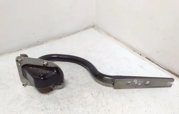 BMW 5 E60 E61 Tailgate/trunk/boot hinge 7034246