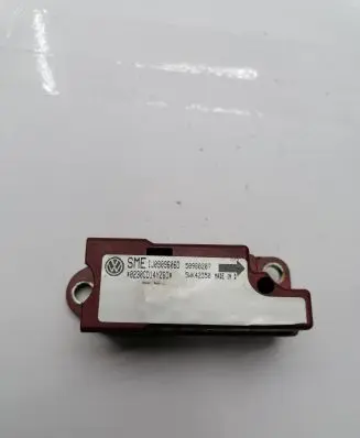 Volkswagen Golf IV Airbag deployment crash/impact sensor 1J0909606D 50980207