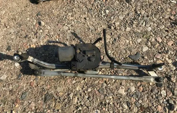 Audi Q5 SQ5 Front wiper linkage and motor 8R1955023D WERSJAEUROPEJSKA