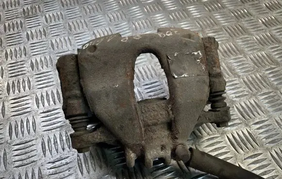 Peugeot 308 Front brake caliper