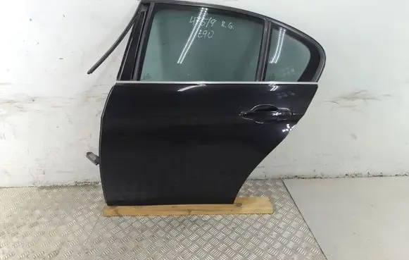 BMW 3 E90 E91 Rear door 41007203647