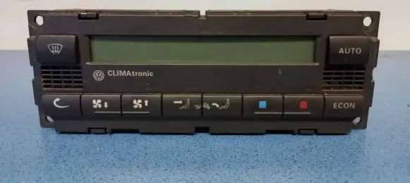 Volkswagen PASSAT B5 Climate control unit 0005GP