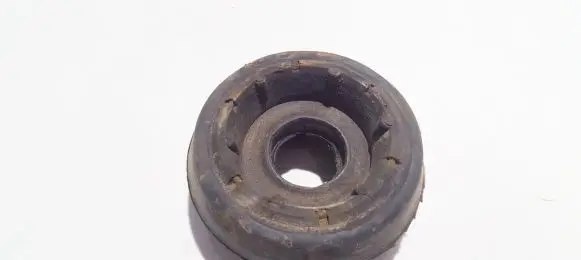 Volkswagen PASSAT B4 Coil spring mount 357412331a