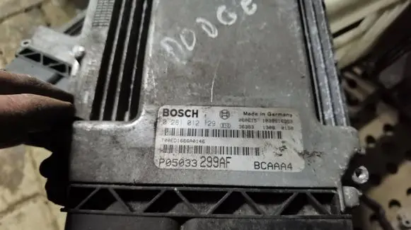 Dodge Caliber Engine control unit/module 0281012129 P05033299AF
