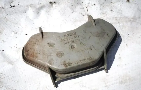 Ford Mondeo MK II Headlight/headlamp dust cover 96bg13k060aa 01305219078