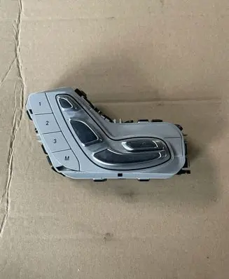 Mercedes-Benz C W205 Seat control switch 2059056651