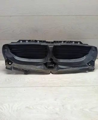 BMW 5 E60 E61 Intercooler air guide/duct channel 51117178116