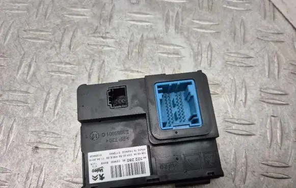 Opel Crossland X Other control units/modules 9832228080