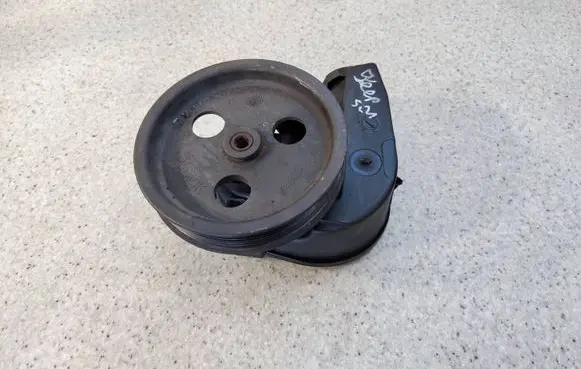 Jeep Grand Cherokee Power steering pump