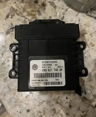 Volkswagen Golf VII Gearbox control unit/module 09G927749AP 129S2943 LNLC002857