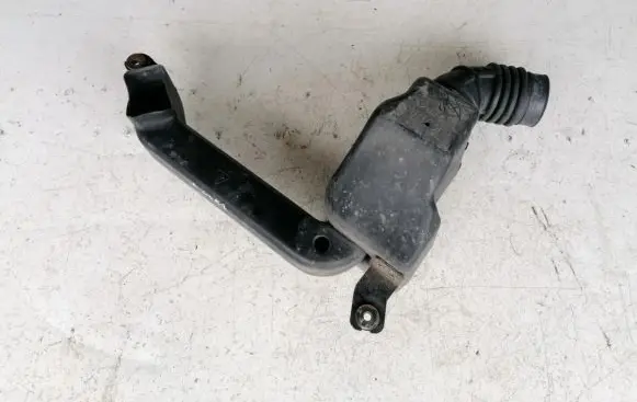 KIA Rio Air intake hose/pipe 0k30a13202b