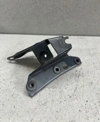Audi A7 S7 4G Fender mounting bracket 4G8821135D 0195010