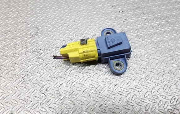 Volkswagen Golf V Airbag deployment crash/impact sensor 1K0955557A