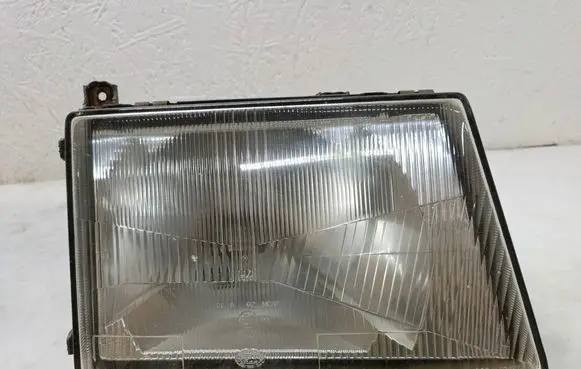 Mercedes-Benz 100 W631 Headlight/headlamp 9226800 201962270