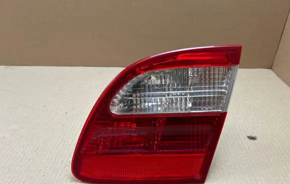 Mercedes-Benz E W211 Tailgate rear/tail lights A2118201464 A2118200777