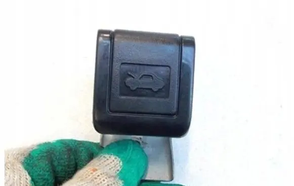 Toyota Previa (XR30, XR40) II Engine bonnet (hood) release handle
