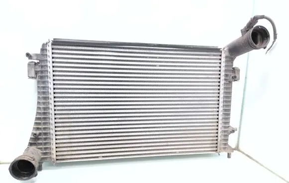 Skoda Superb B6 (3T) Intercooler radiator 1K0121345M 0281002401 038906051C