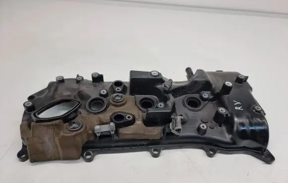 Lexus RX 450H Rocker cam cover 