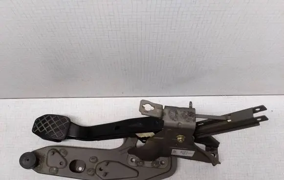 Volkswagen Transporter - Caravelle T5 Brake pedal 7H1721057 0396343