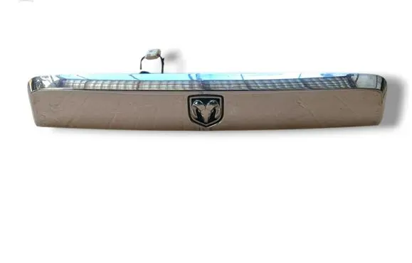 Dodge Nitro Trunk door license plate light bar 55113161A