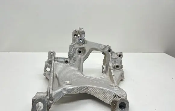 Audi A5 Engine mounting bracket 8W0399295E