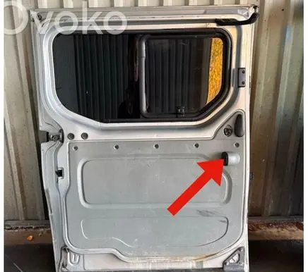 Opel Vivaro Sliding door trim 