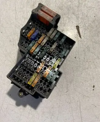 Volkswagen Touareg II Fuse module 7P0941824 7P0941826