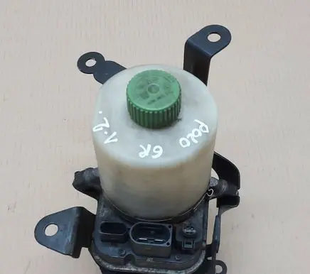 Volkswagen Polo V 6R Power steering pump 6R0423156B